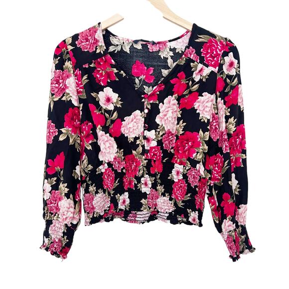 American Eagle Outfitters Tops - American Eagle Black Floral Long Sleeve Blouse Sz M